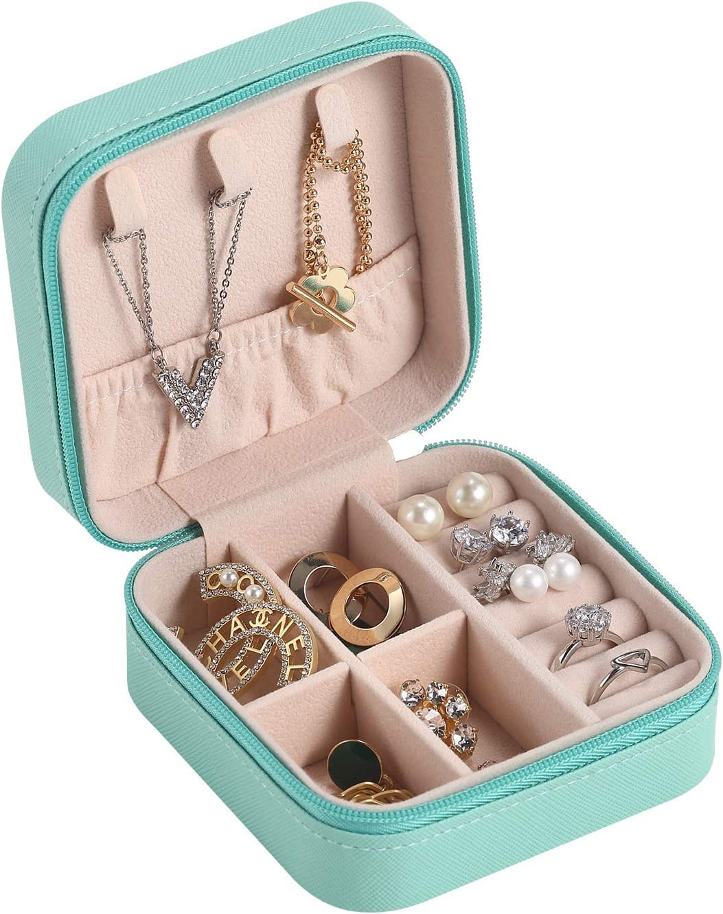 Gift Hamper for Her – A Thoughtful Expression of Love
