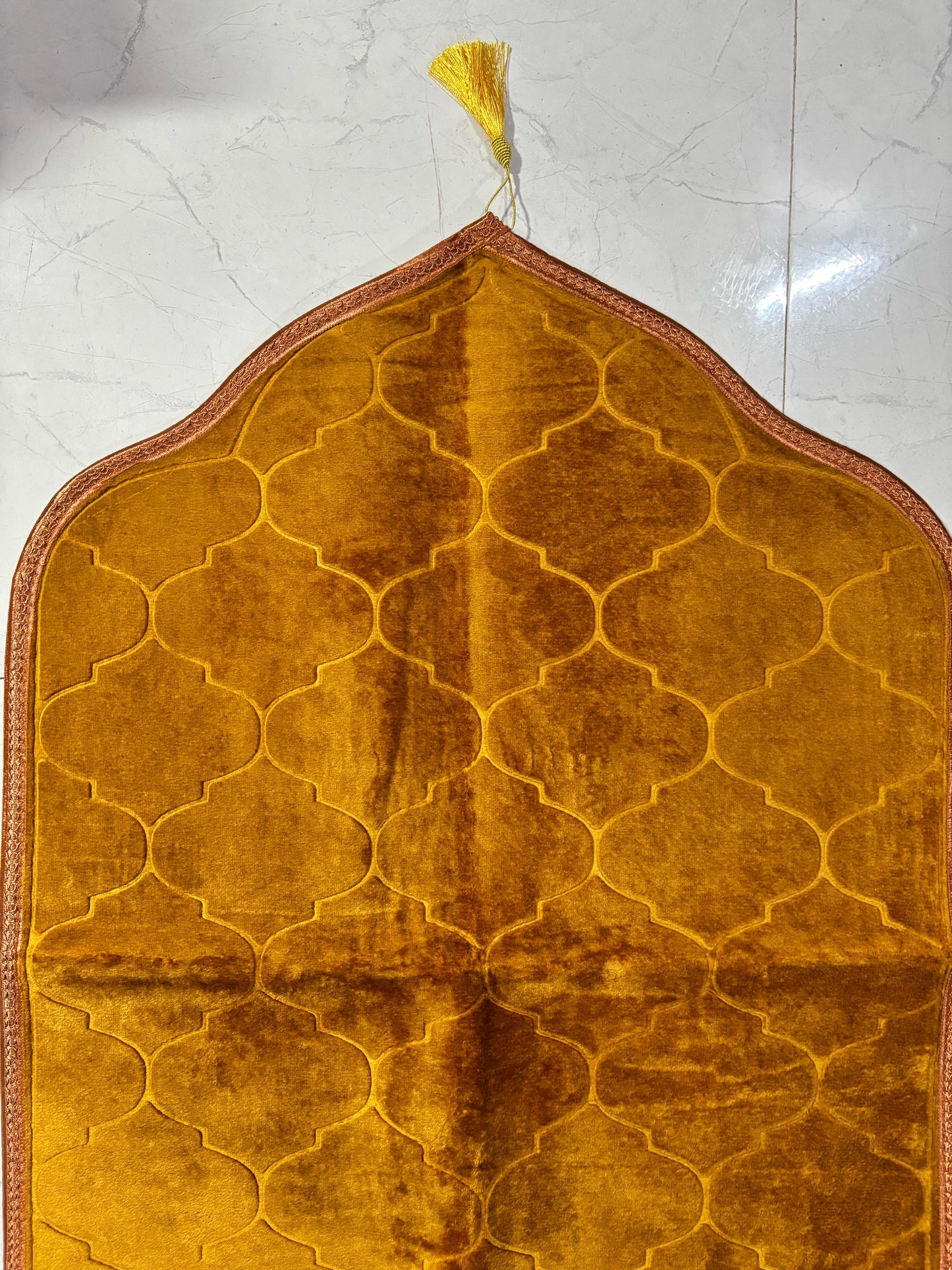Premium Dome Shaped Prayer Mat – Anti-Slip & Elegant Finish (No Lace)