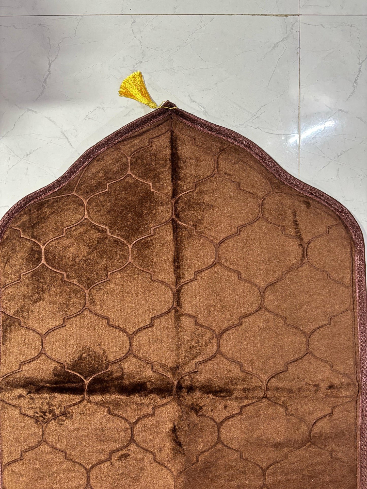 Premium Dome Shaped Prayer Mat – Anti-Slip & Elegant Finish (No Lace)