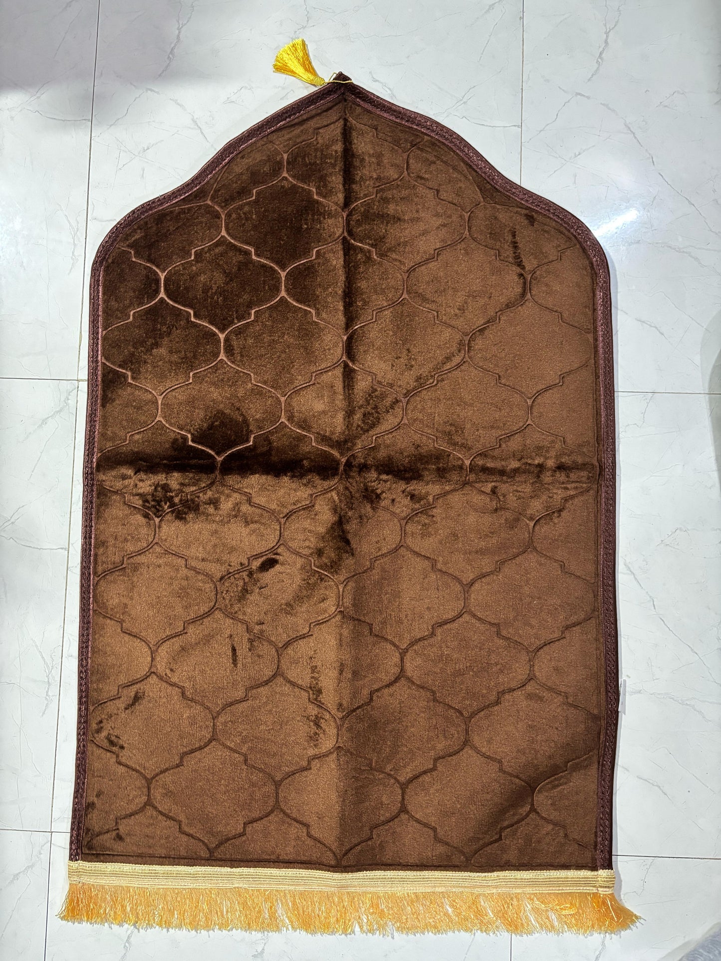 Premium Dome Shaped Prayer Mat – Anti-Slip & Elegant Finish (No Lace)