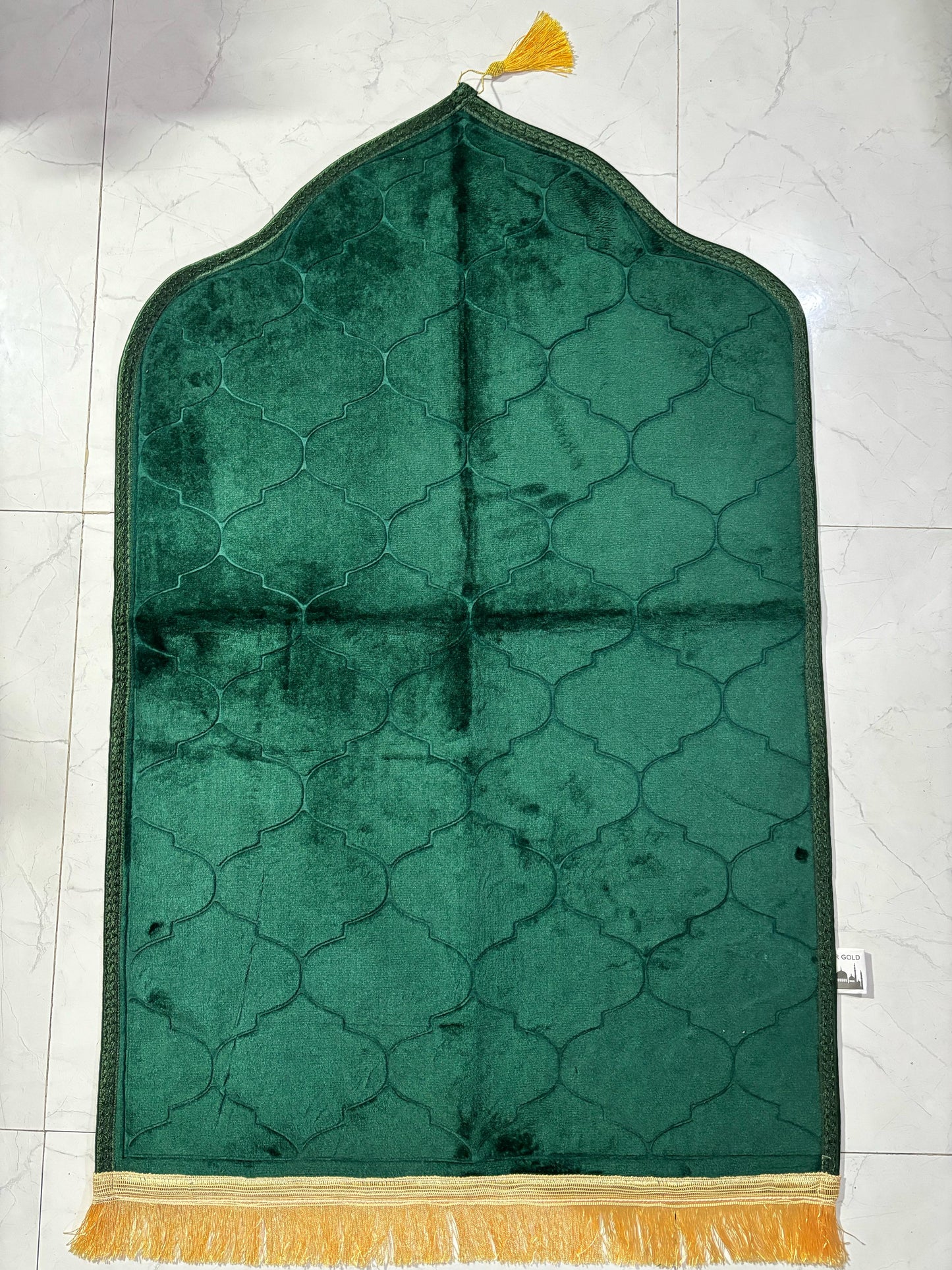 Premium Dome Shaped Prayer Mat – Anti-Slip & Elegant Finish (No Lace)
