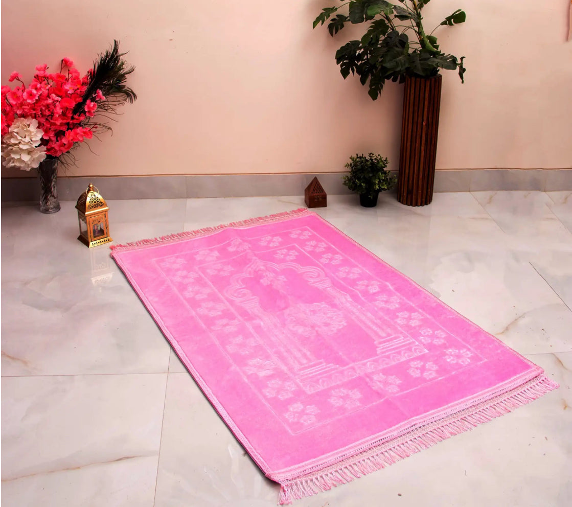 Luxury Rectangular Velvet Prayer Mat (Janamaz)