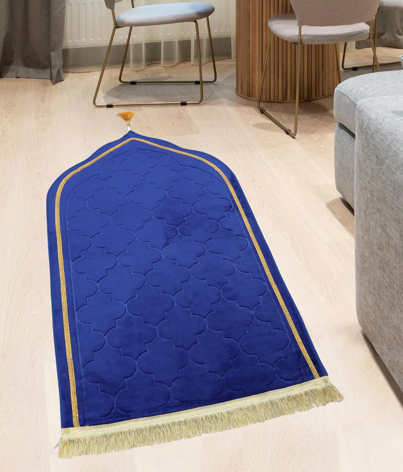 Luxury Dome-Shaped Velvet Prayer Mat (Janamaz)