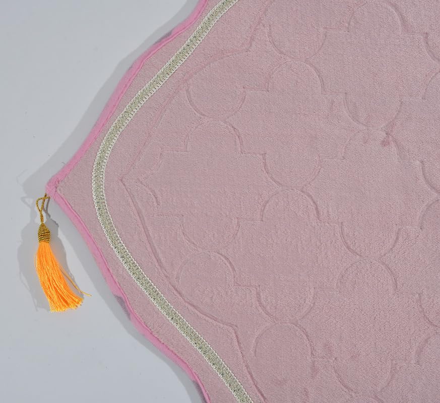 Luxury Dome-Shaped Velvet Prayer Mat (Janamaz)